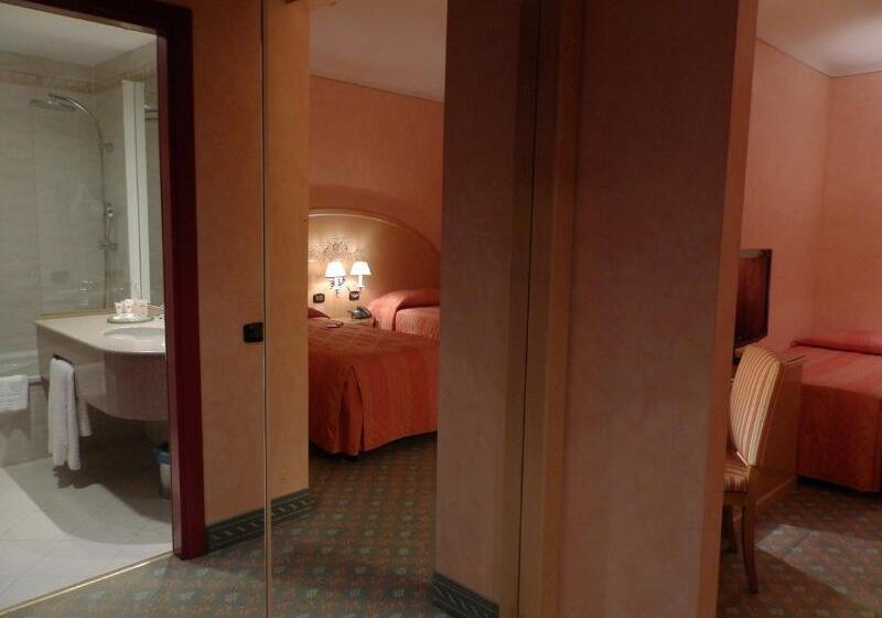 اتاق لوکس یک تخته, Agora Palace