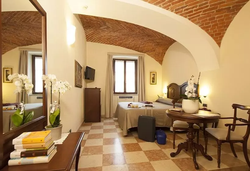 コンフォートルーム, Albergo La Corte Albertina