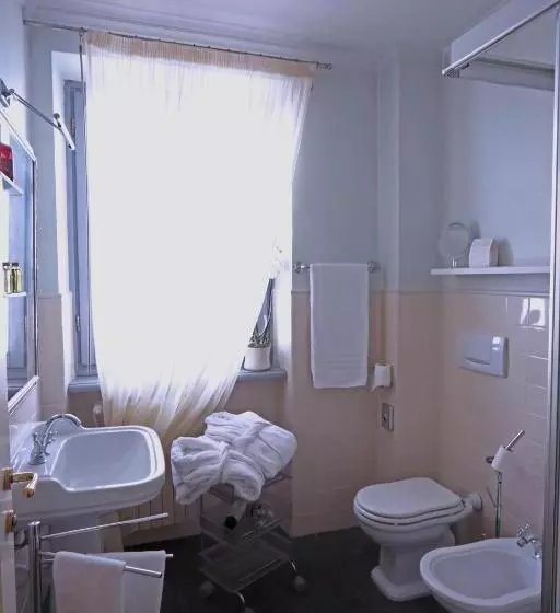 Juniorsviitti Terassi, Albergo Castiglione Langhe