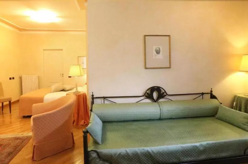 Juniorsviitti Parveke, Albergo Castiglione Langhe