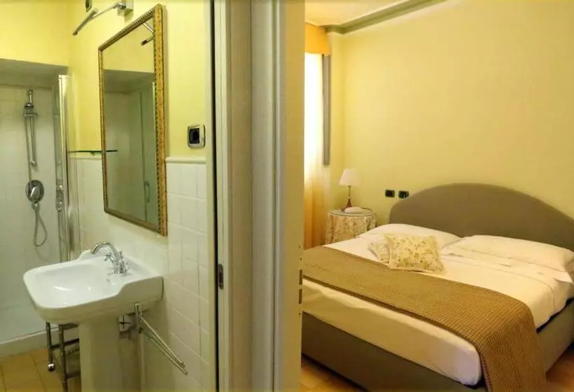 Juniorsviitti Parveke, Albergo Castiglione Langhe