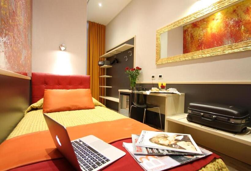 اتاق استاندارد یک نفره, Demo