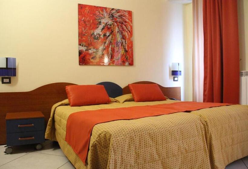 اتاق استاندارد, Demo