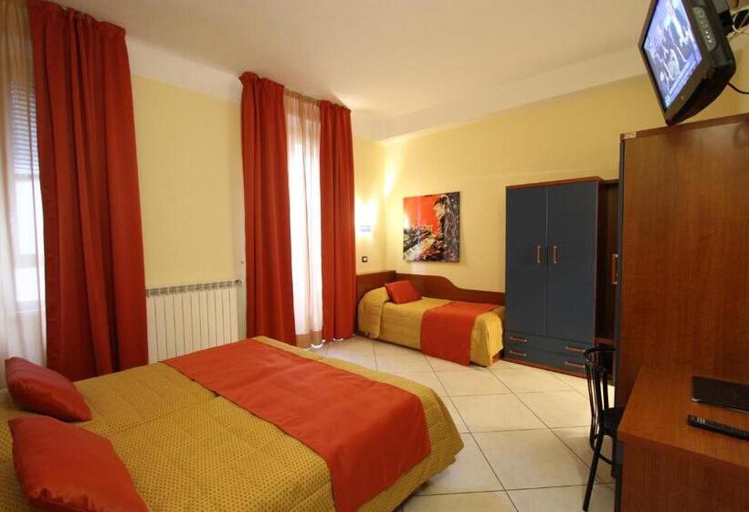 اتاق استاندارد سه نفره, Demo