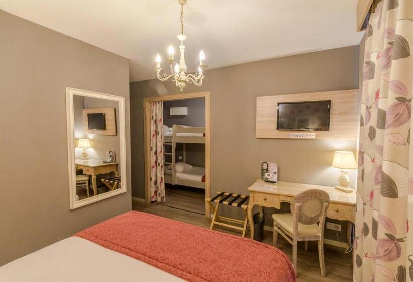 패밀리 룸, L Aragon