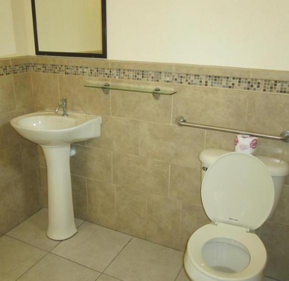 Pokój Standard Trzyosobowy, La Punta