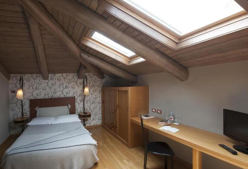 غرفة كلاسيكية, Langhe