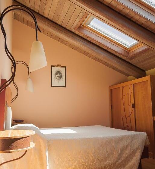 غرفة سوبيريور, Langhe