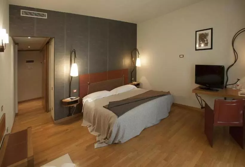 Superior-huone, Langhe