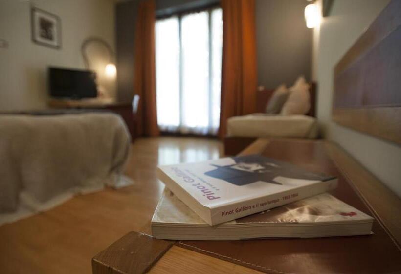 غرفة سوبيريور ثلاثية, Langhe