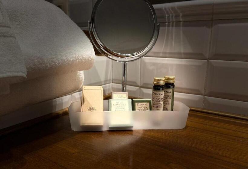 Номер Стандарт, Rectoral De Cines