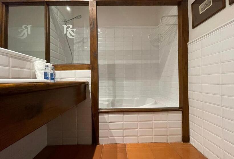 Номер Стандарт, Rectoral De Cines