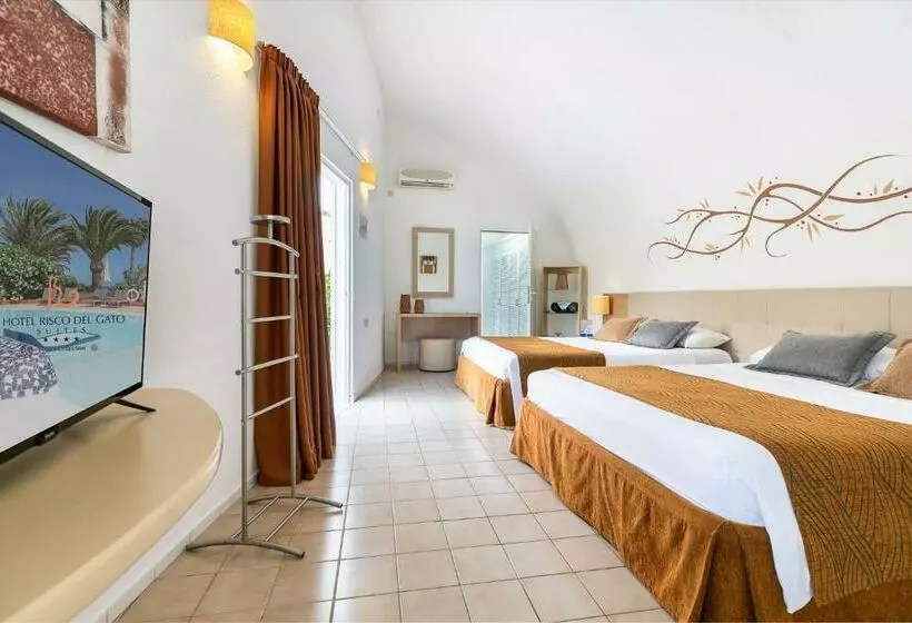 سوییت جونیور, Livvo Risco Del Gato Suites