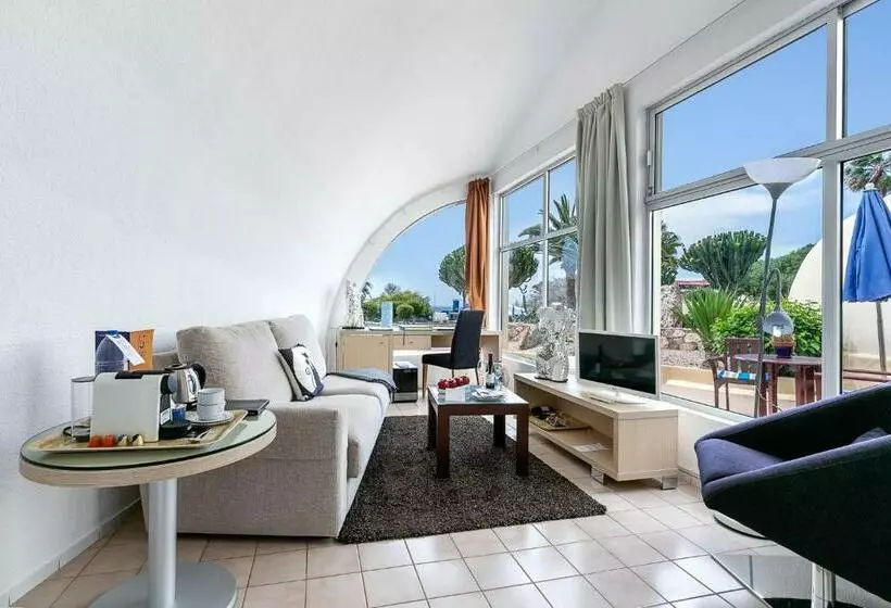 سوییت, Livvo Risco Del Gato Suites