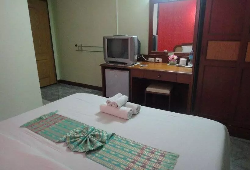 Deluxe Room, Thepparat Lodge Krabi