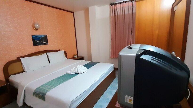 디럭스 룸, Thepparat Lodge Krabi