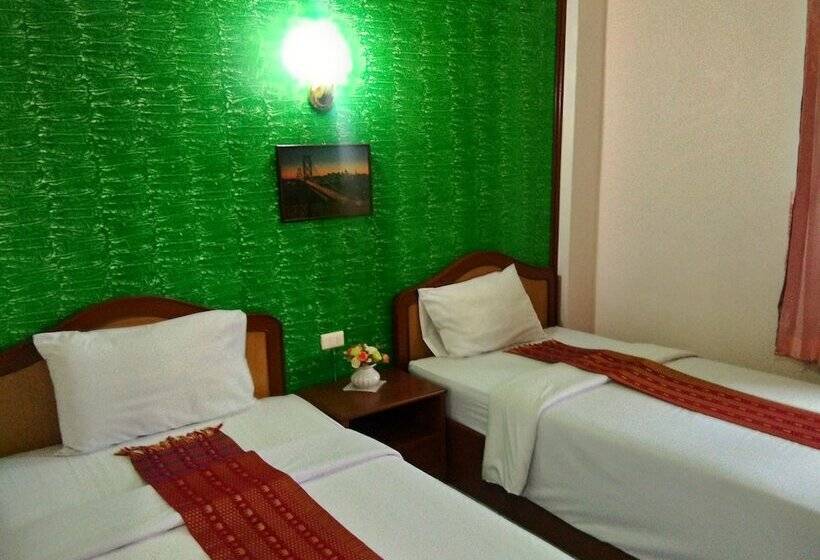 디럭스 룸, Thepparat Lodge Krabi
