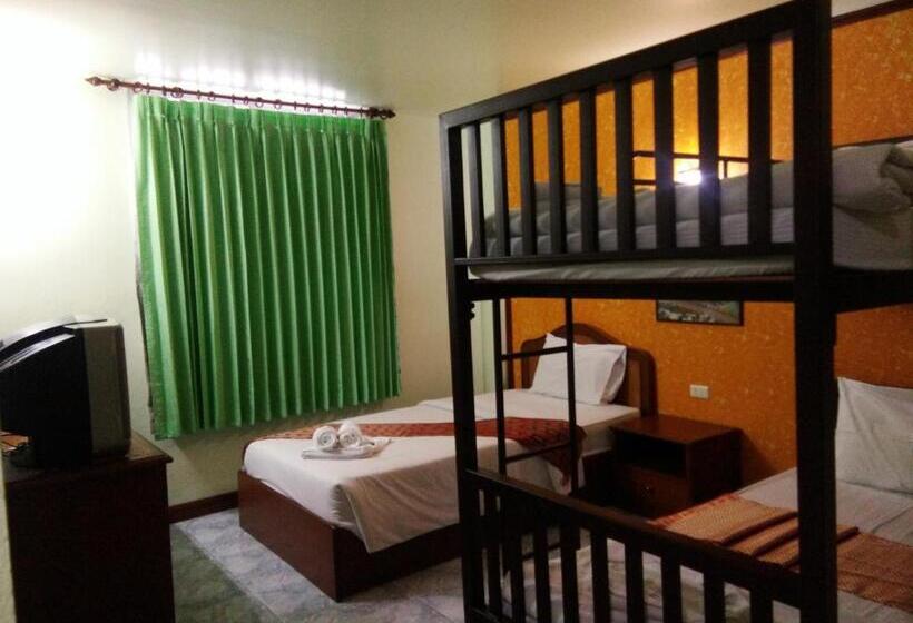 غرفة قياسية ثلاثية سرير بطابقين, Thepparat Lodge Krabi