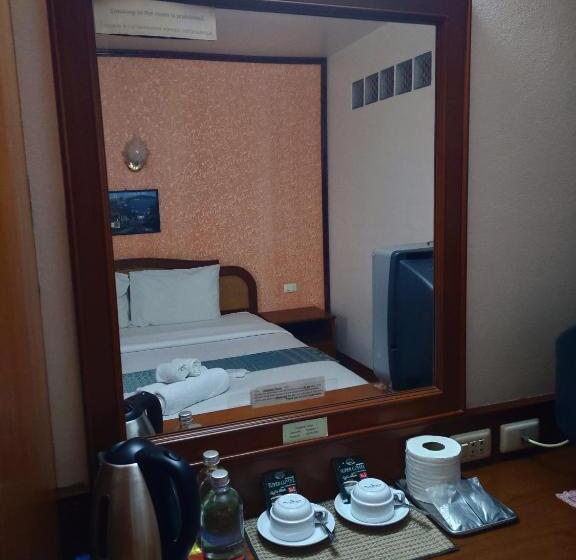 غرفة عائلية, Thepparat Lodge Krabi