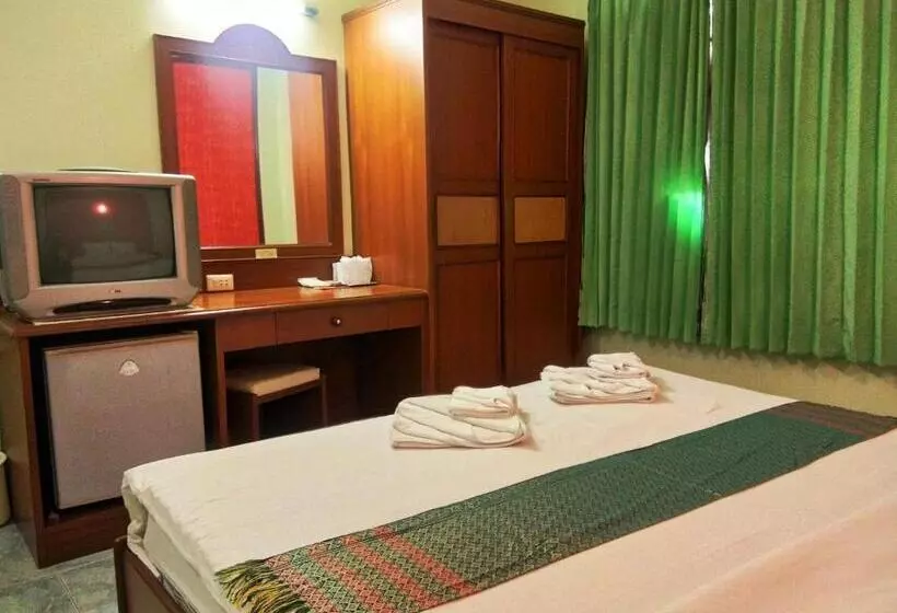 Superior Single Room, Thepparat Lodge Krabi