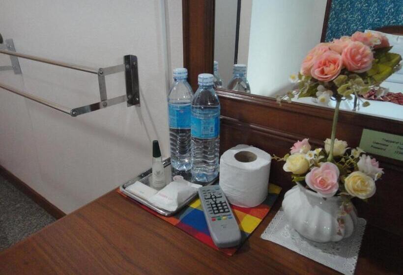 غرفة ديلوكس, Thepparat Lodge Krabi