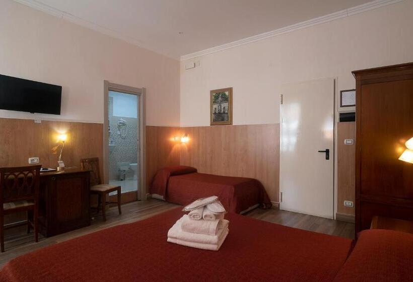 标准三人间, Tonic