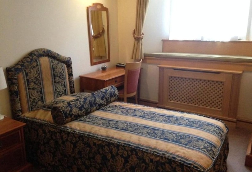 스탠다드 싱글 룸, Troy