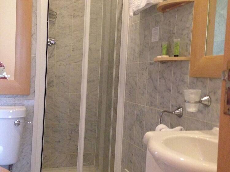 스탠다드 룸, Troy