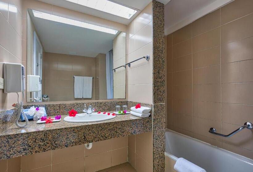 غرفة عائلية, Playabachata