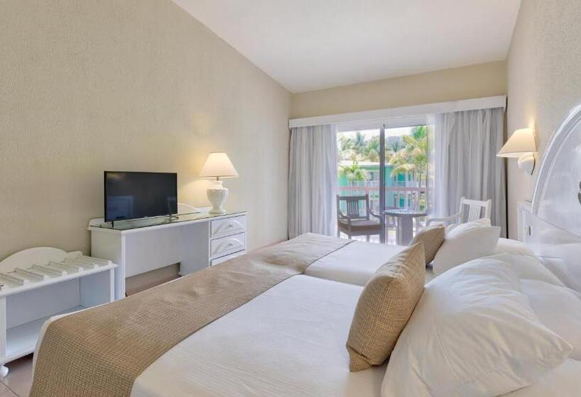 غرفة سوبيريور, Playabachata