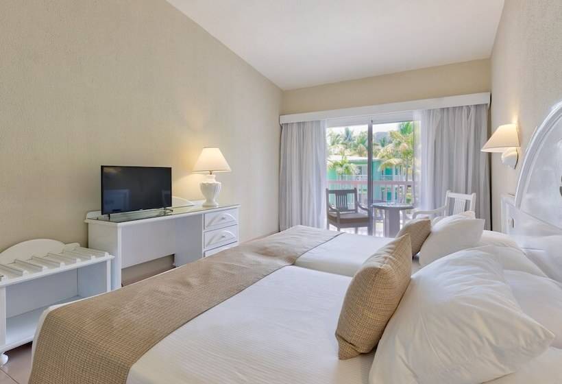 غرفة سوبيريور, Playabachata