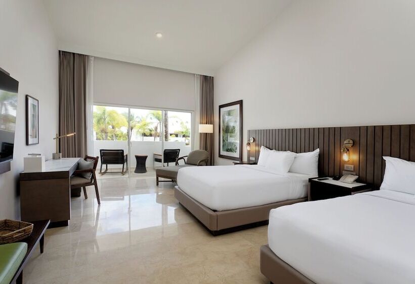 اتاق لوکس با چشم‌انداز باغ, Hyatt Regency Grand Reserve Puerto Rico