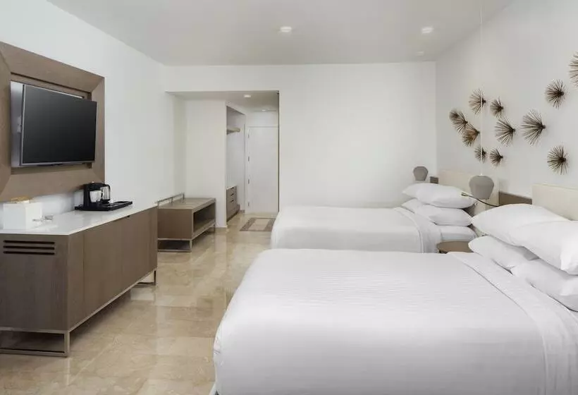 اتاق لوکس با چشم‌انداز باغ, Hyatt Regency Grand Reserve Puerto Rico