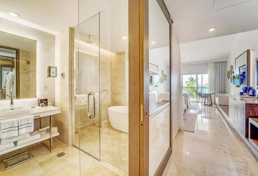 اتاق لوکس با چشم‌انداز دریا, Hyatt Regency Grand Reserve Puerto Rico