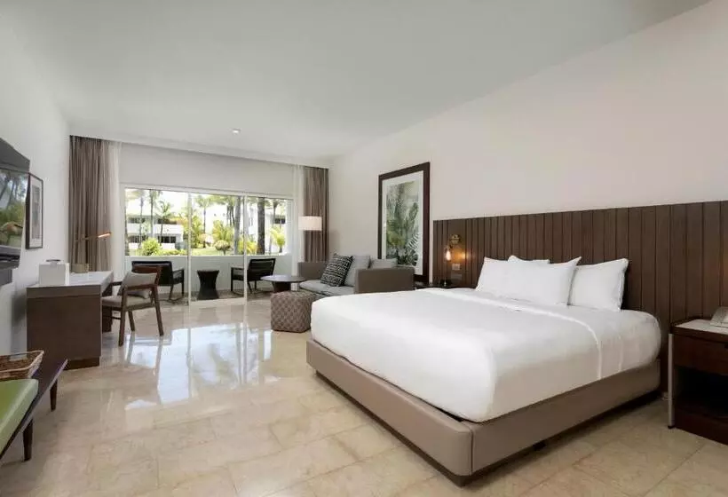 اتاق لوکس با چشم‌انداز باغ, Hyatt Regency Grand Reserve Puerto Rico