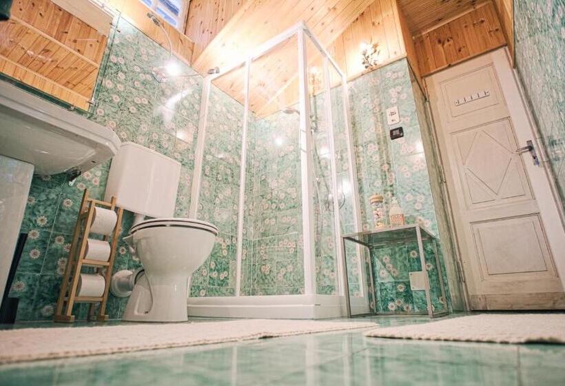 חדר סטנדרט לארבעה, La Crestolina