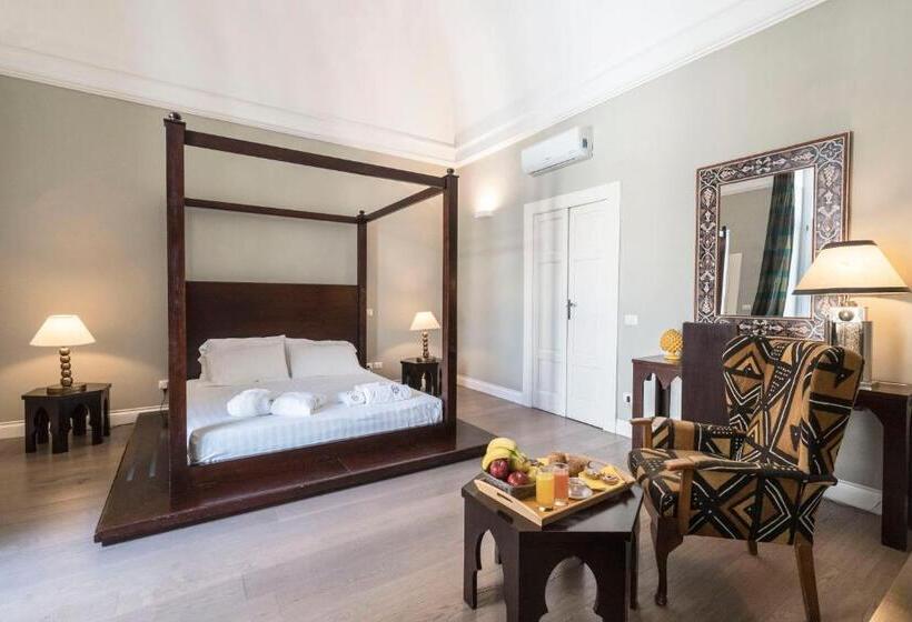 اتاق استاندارد با بالکن, Vittorio S Luxury