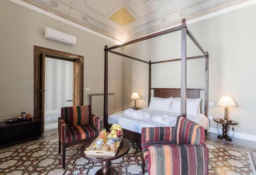 اتاق استاندارد با بالکن, Vittorio S Luxury