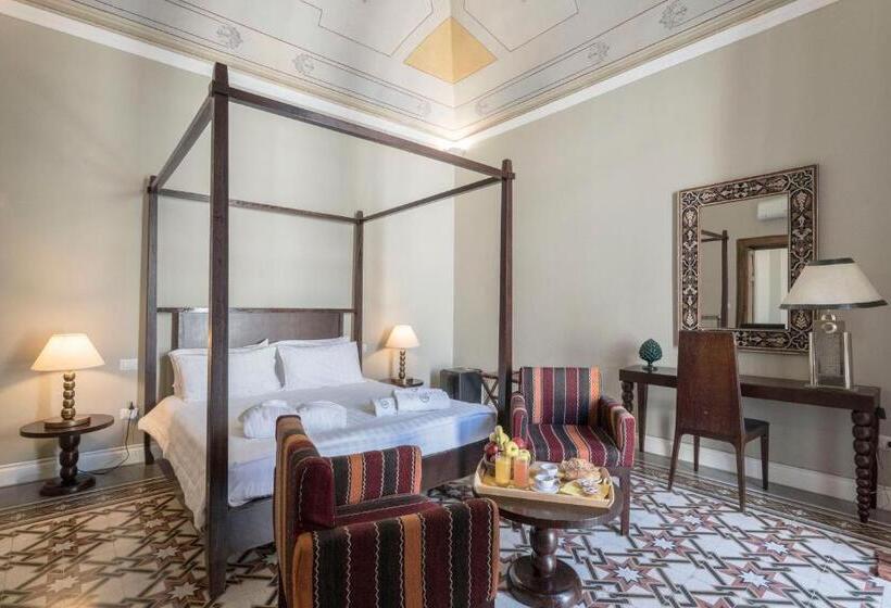 اتاق استاندارد با بالکن, Vittorio S Luxury