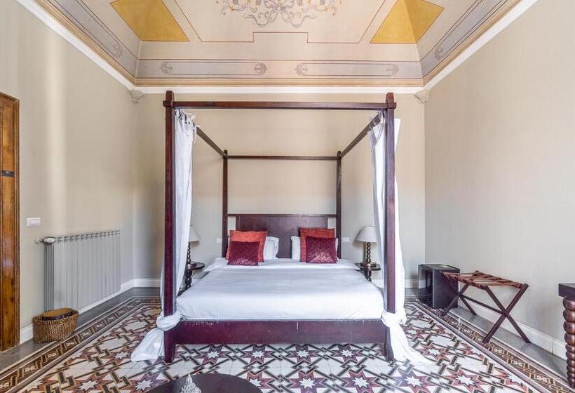 اتاق لوکس با بالکن, Vittorio S Luxury