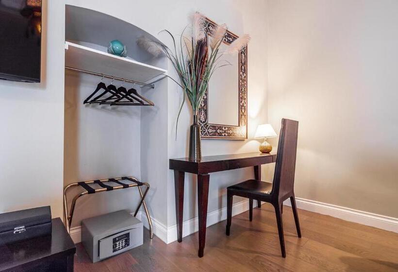 اتاق استاندارد با تخت بزرگ, Vittorio S Luxury