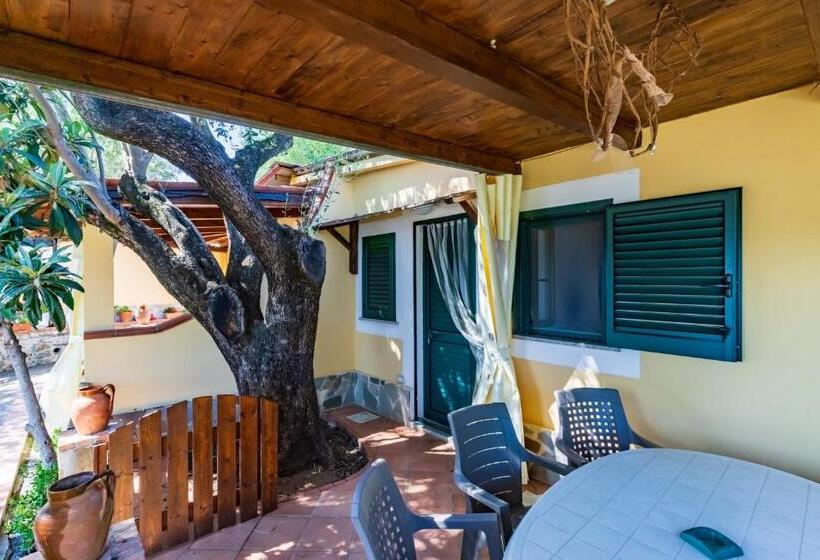 آپارتمان 2 خوابه با چشم‌انداز دریا, Villaggio Residence Pietra Grigia