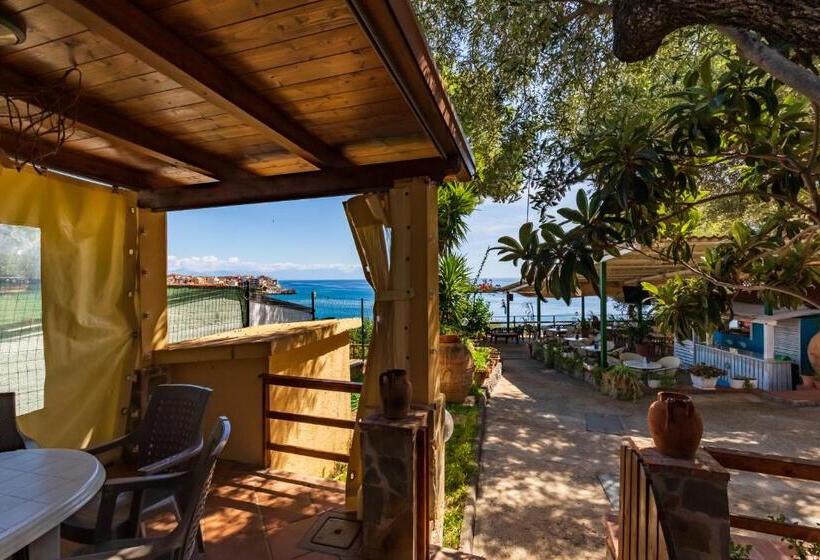 آپارتمان 2 خوابه با چشم‌انداز دریا, Villaggio Residence Pietra Grigia