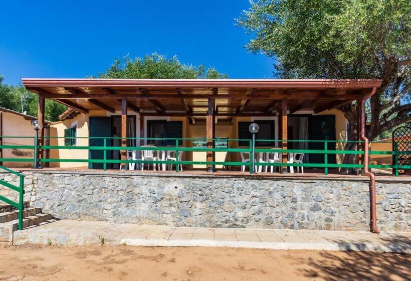 آپارتمان 1 خوابه با تراس, Villaggio Residence Pietra Grigia