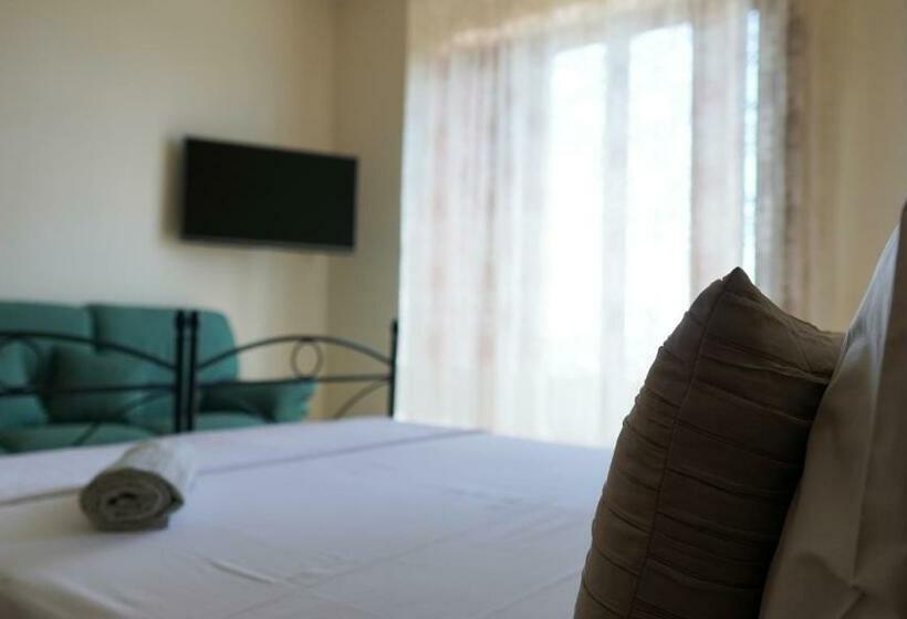 חדר סטנדרט לארבעה, B&b La Veranda