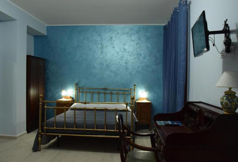 Трехместный Номер Стандарт с Балконом, B&b Del Sol
