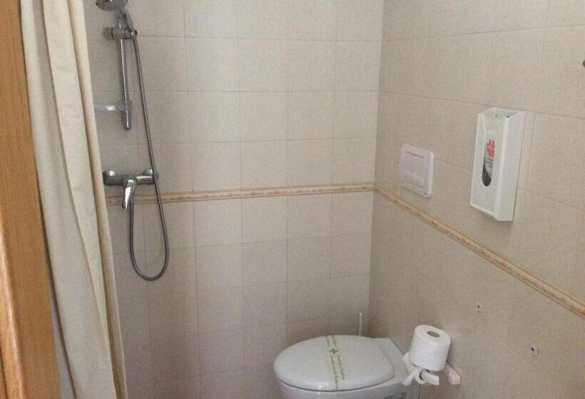 غرفة قياسية, B&b Delle Rose