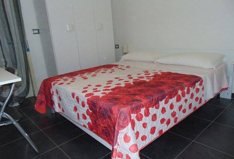 غرفة أساسية سرير مزدوج, B&b Etna S Tourist