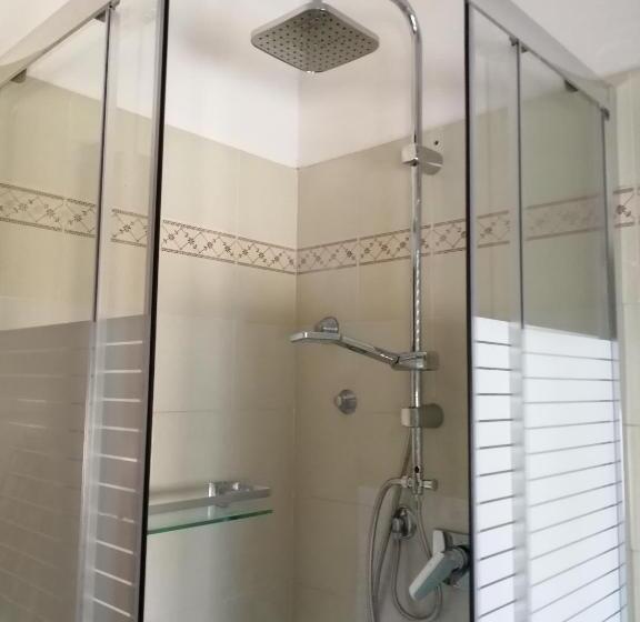 غرفة قياسية ثلاثية مطلة علي الحديقة, B&b Galletto