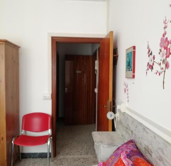 غرفة قياسية ثلاثية مطلة علي الحديقة, B&b Galletto